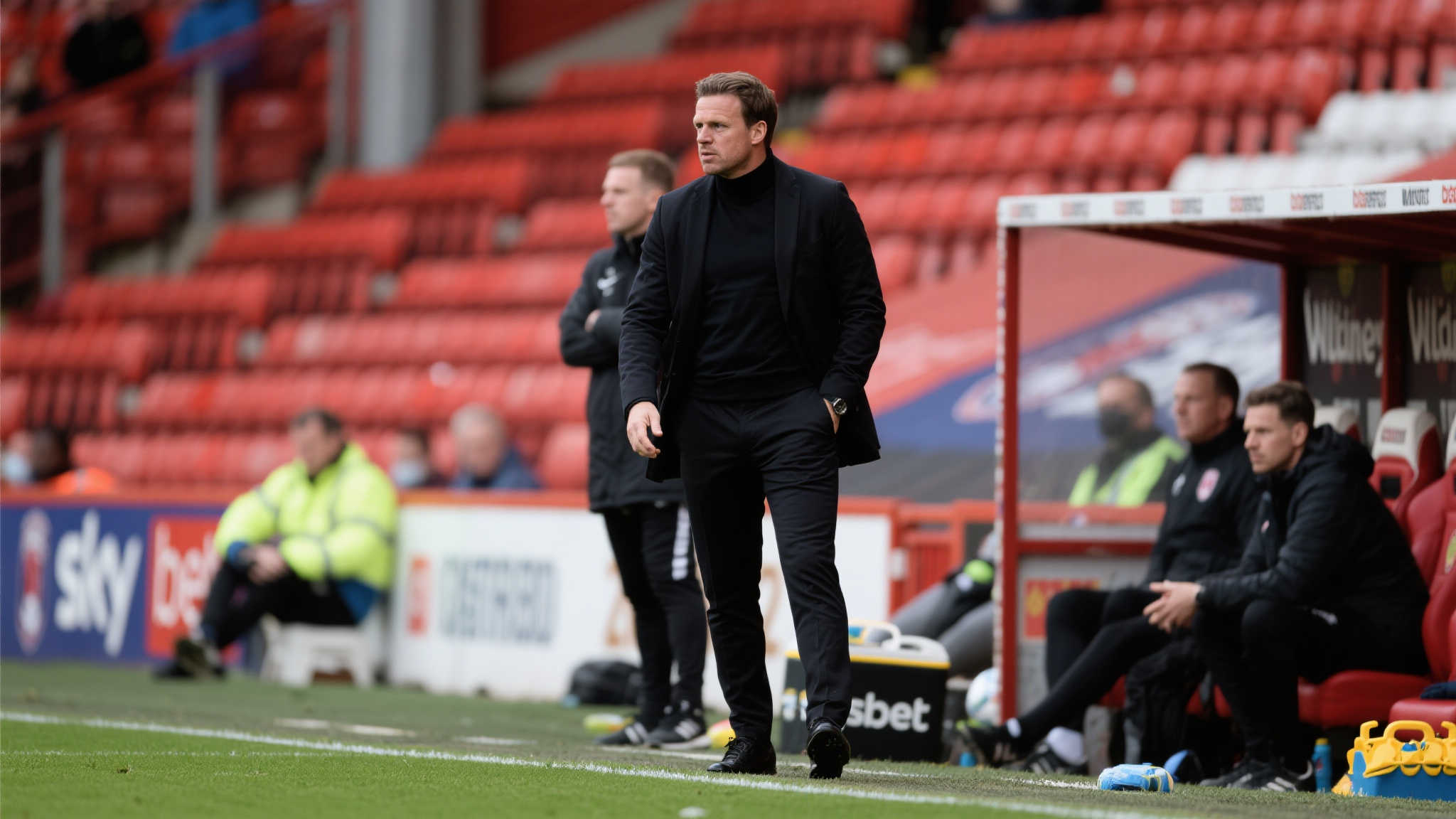 从教练席到机场岗位：斯旺西前主帅威廉姆斯另辟新路